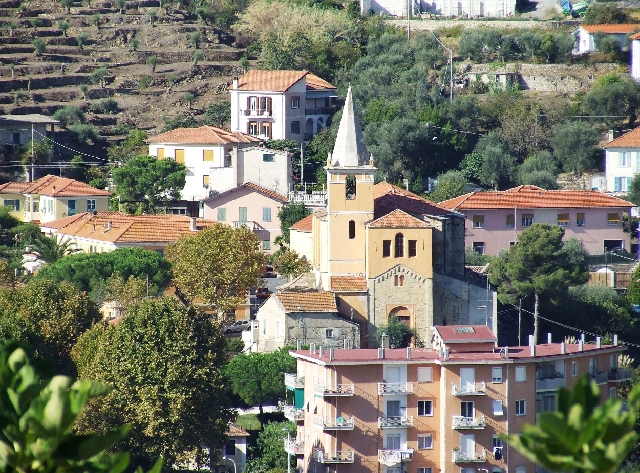 2007_0929_Italie0020.JPG - By Day