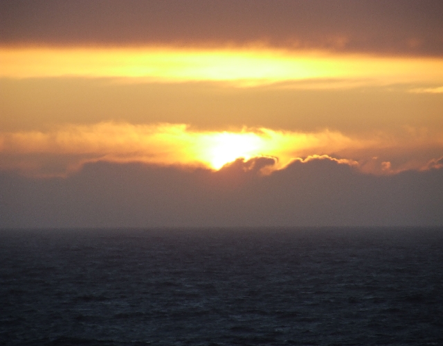 2008_0405_Faroer0054.JPG - Good Night