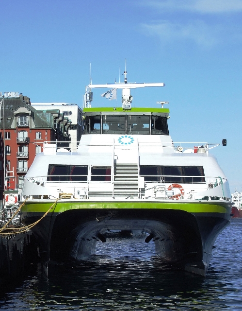 2008_0406_Org_Faroer0085.JPG - Island Ferry