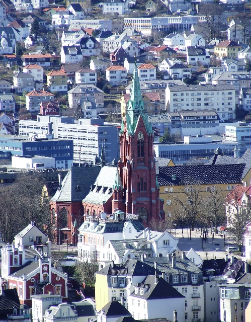 2008_0406_Org_Faroer0104.JPG - The Church of Bergen