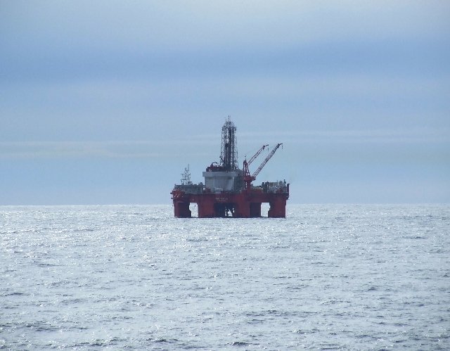 2008_0407_Org_Faroer0137.JPG - Where it is All About Oil