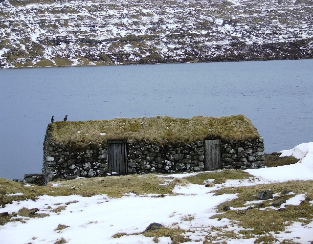 2008_0408_Org_Faroer0179.JPG - Typical Faroer Barn, or Sheephouse