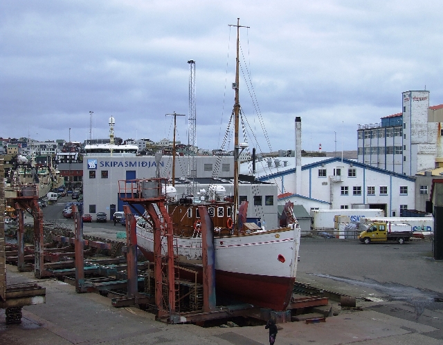 2008_0408_Org_Faroer0202.JPG - Old Handcraft