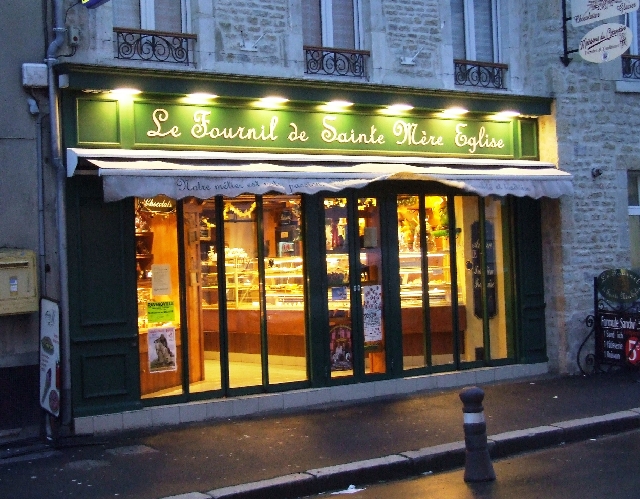 2008_0323_Calvados0064.JPG - The Bakery of Sainte-Mere-Eglise