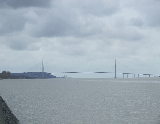 2008_0324_Calvados0067.JPG - Le Ponte de Normandie
