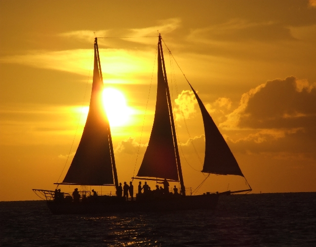 2008_09210025.JPG - Romantic Sunset At Key West