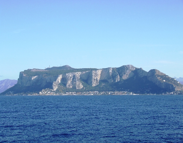 2008_06170031.JPG - Palermo?