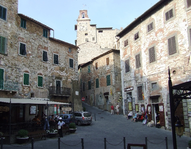 2008_06280480.JPG - Campiglia Marittima Piazza