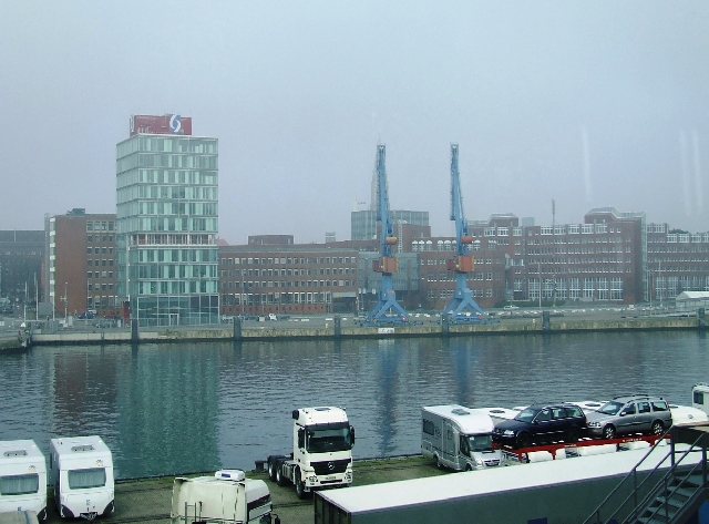 2008_0221_Zweden0013.JPG - Kiel Harbor