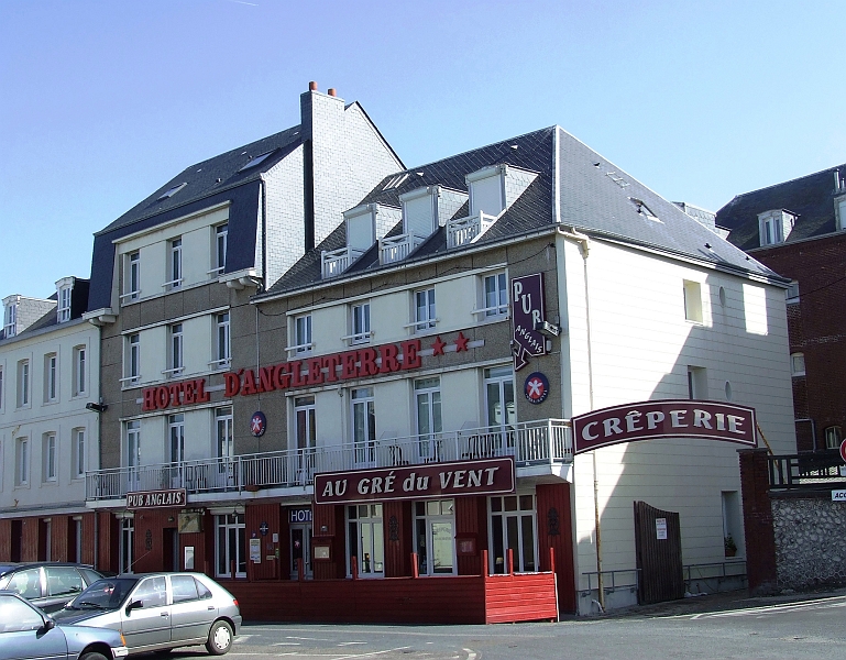 2009_0311_Normandie_Maart0001.JPG - Friendly Hotel in Fecamp