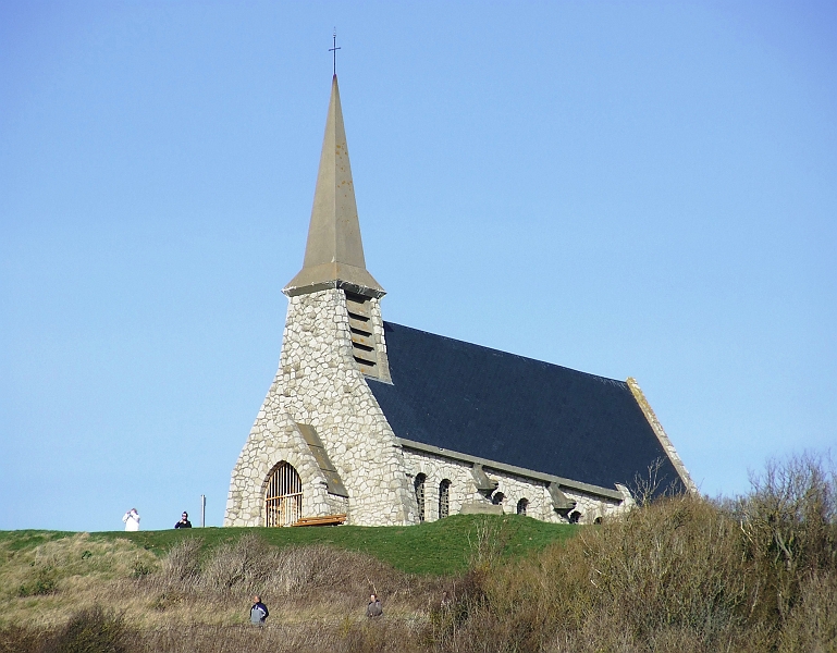 2009_0311_Normandie_Maart0025.JPG - The Church