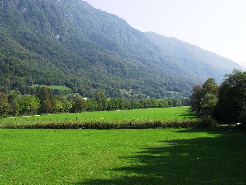 2009_0925_croatie0011.JPG - Green Vallley's of The Soca River