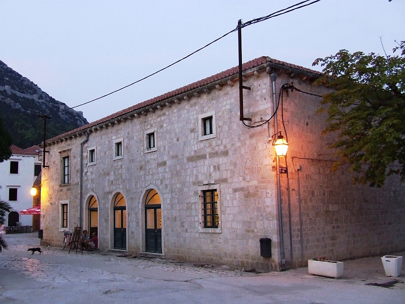2009_0928_croatie0024.JPG - Ston by Night