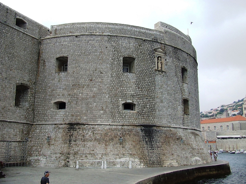 2009_1001_croatie0037.JPG - The Outer Wall