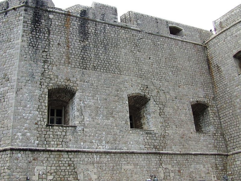 2009_1001_croatie0039.JPG - More Than 1 Meter Thick