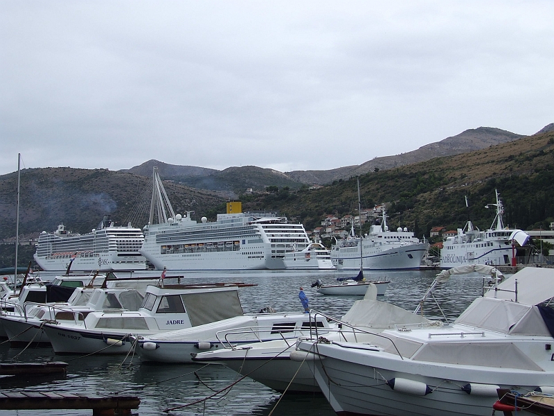 2009_1002_croatie0001.JPG - Dubrovnic for the Rich People