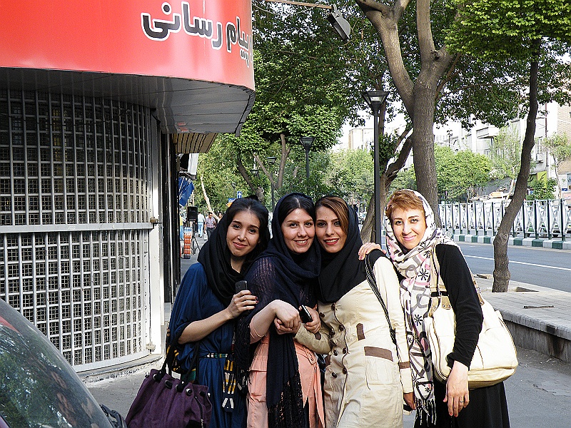 DSCF8140.JPG - Friendly Iranier Girls